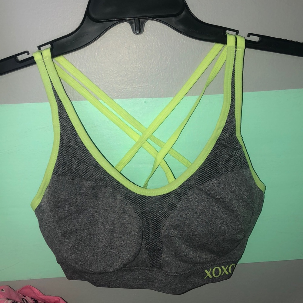 Grey sports bra (never worn)